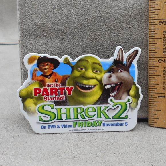 DreamWorks Shrek 2 on DVD & Video 2004 Movie Promo Pin Button Vintage - Picture 2 of 5